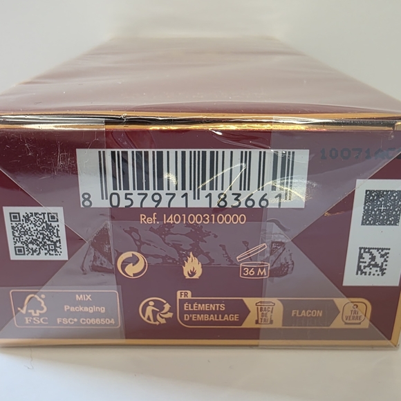 Dolce & Gabbana Burgundy and Gold Packaging - Picture 2 of 3